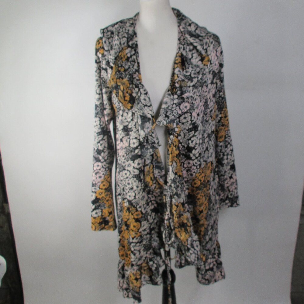 Style Nanda Women's Floral Long Tie Front Top Size Large